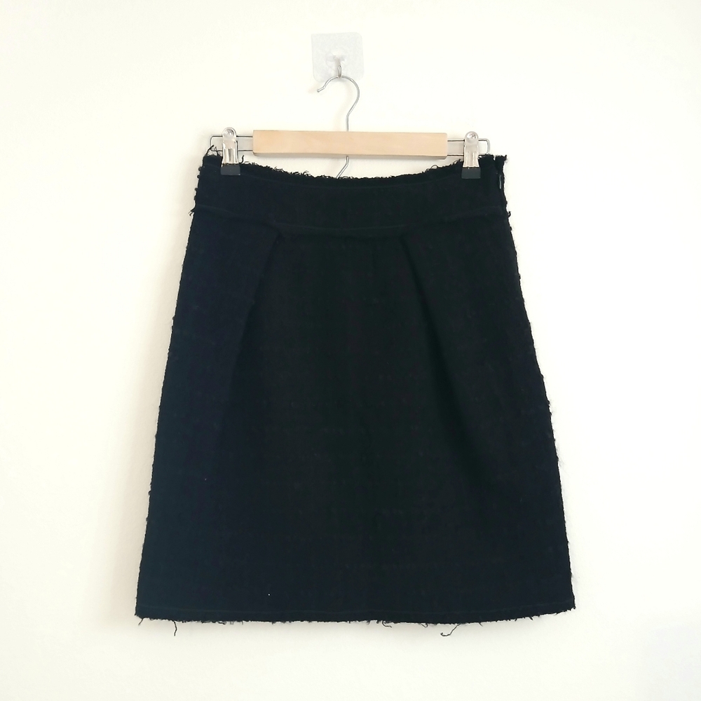 Moschino Classic Black A-Line Raw Edge Virgin Wool Tweed Mini Skirt